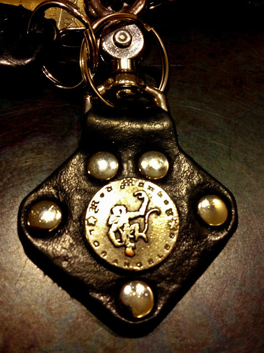 BADGE KEY CHAIN